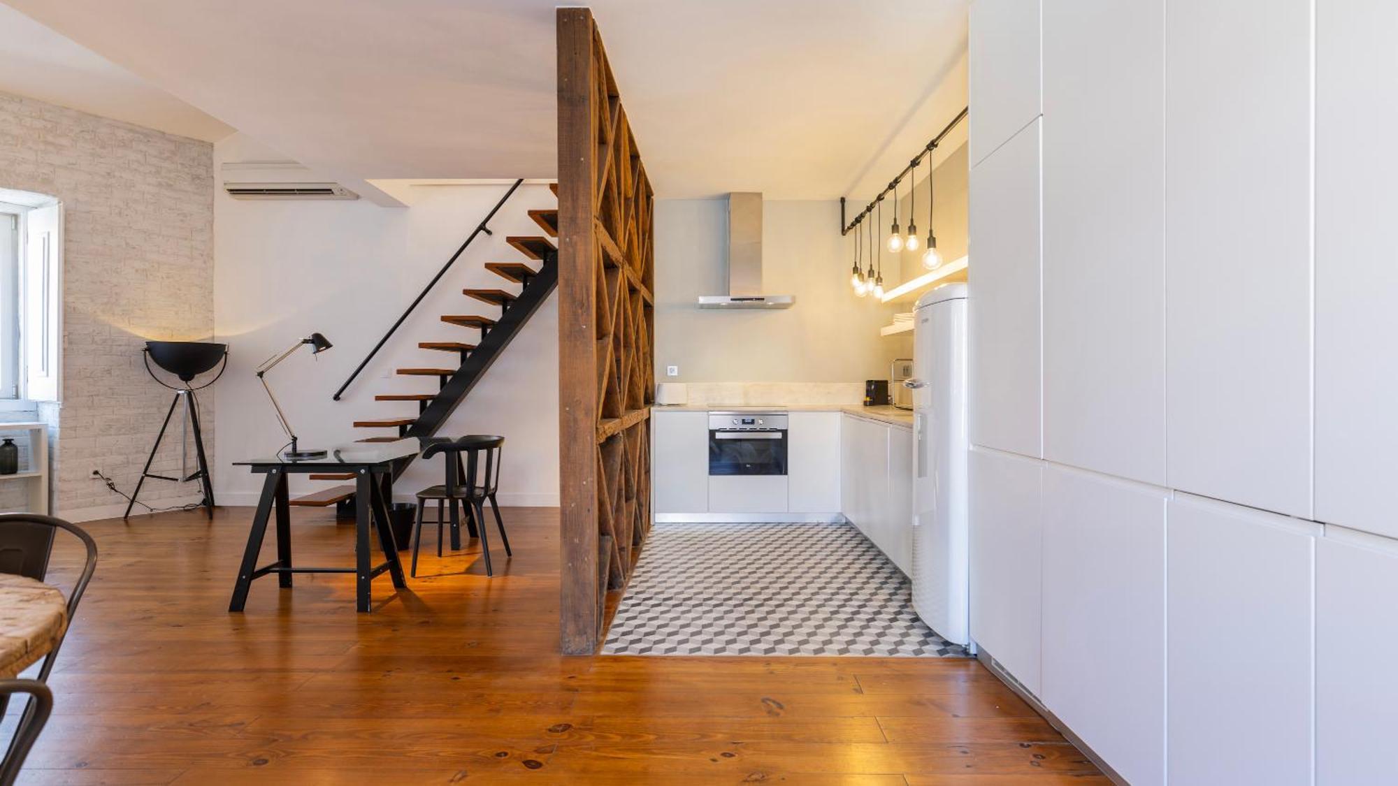 Charming 3Bdr Duplex In City Center By Lovelystay Лісабон Екстер'єр фото