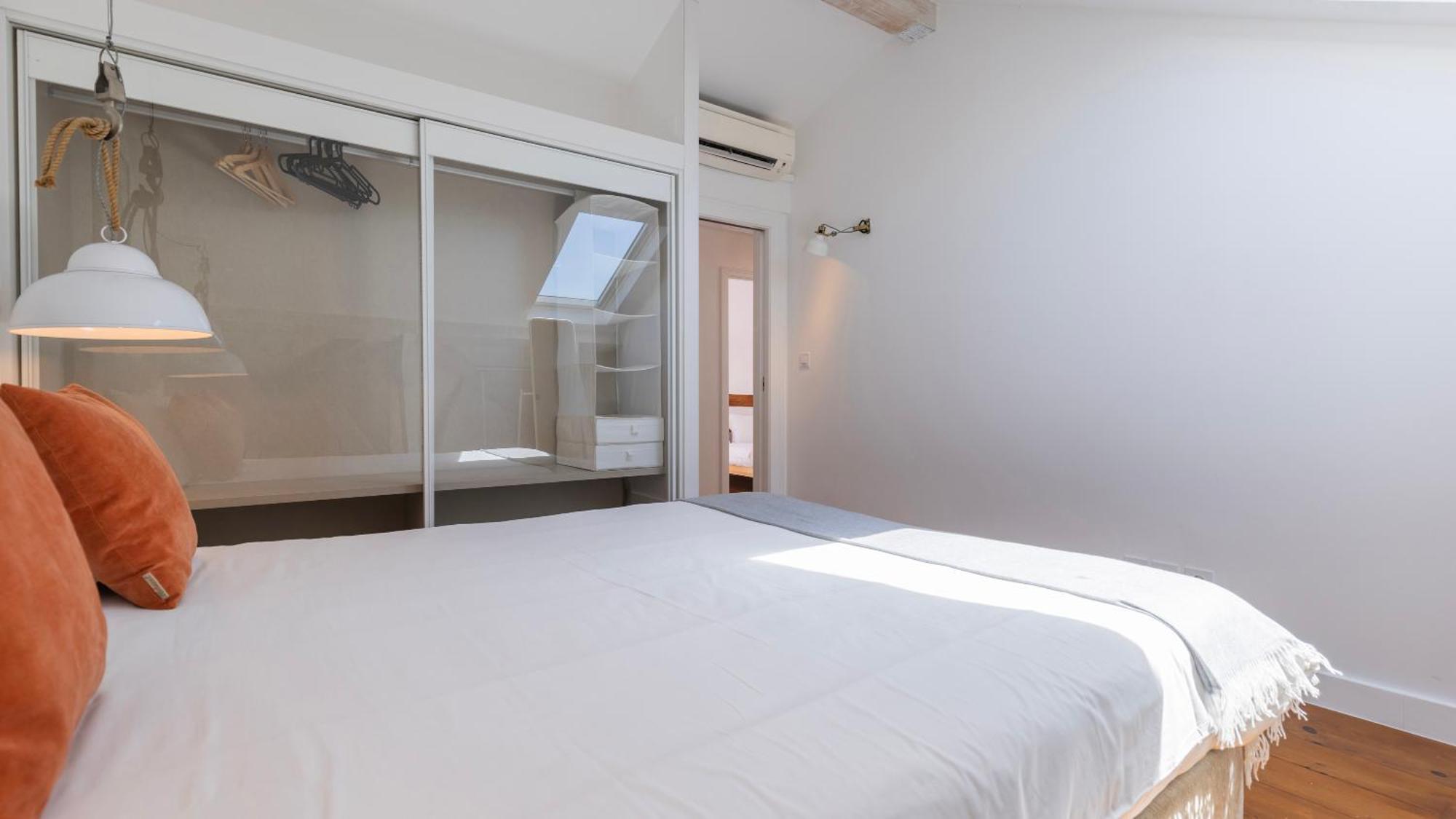 Charming 3Bdr Duplex In City Center By Lovelystay Лісабон Екстер'єр фото